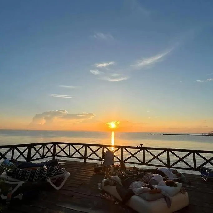 Beach House & Yacht Seaside Sunrise Haven Cancun