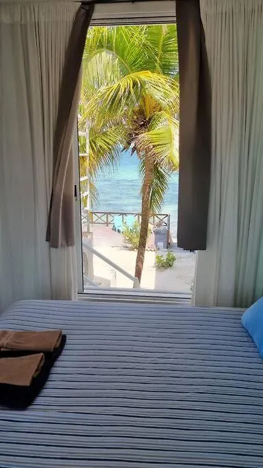 Beach House & Yacht Seaside Sunrise Haven Cancun Villa